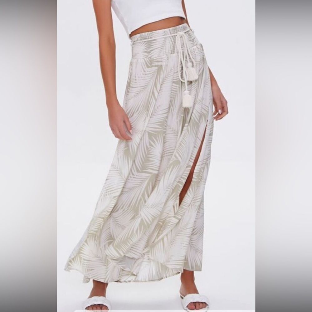 Forever 21 Plus Size Maxi Skirt Sage and Cream 0X NWT